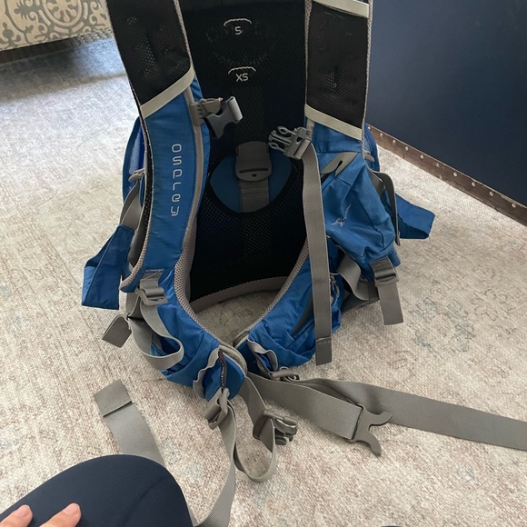 Osprey children carry backpack - Picture 6 of 6